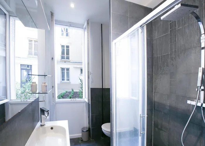 Warm 2 Bedrooms - C38 * Paříž