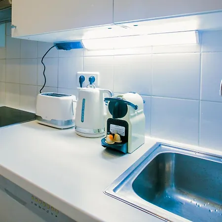 Warm 2 Bedrooms - C38 Apartment Paris