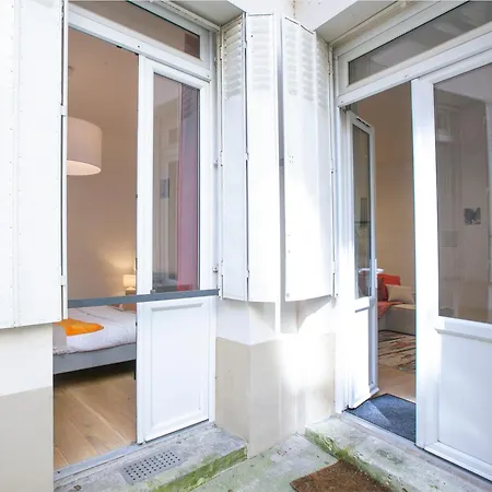 Warm 2 Bedrooms - C38 *