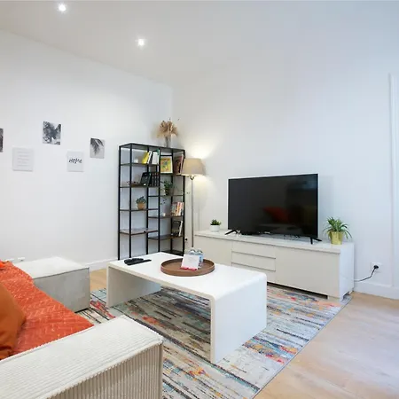 Apartment Warm 2 Bedrooms - C38