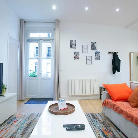 Apartment Warm 2 Bedrooms - C38 *